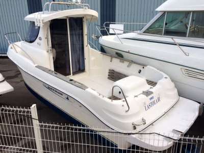 QUICKSILVER QUICKSILVER 630 pilothouse