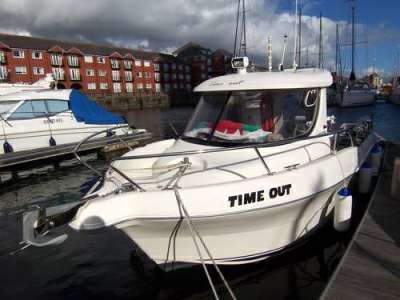 QUICKSILVER QUICKSILVER 640 pilothouse