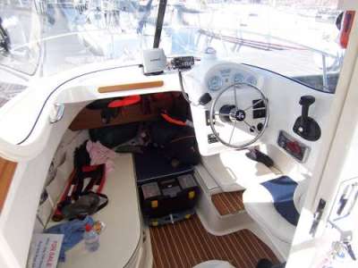 QUICKSILVER QUICKSILVER 640 pilothouse