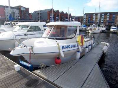 QUICKSILVER QUICKSILVER 640 pilothouse