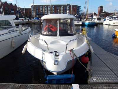 QUICKSILVER QUICKSILVER 640 pilothouse