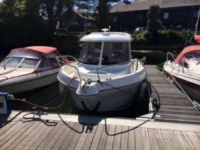 QUICKSILVER QUICKSILVER 640 pilothouse