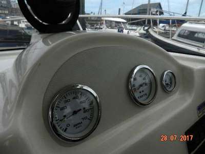 QUICKSILVER QUICKSILVER 640 pilothouse