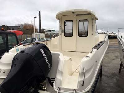 QUICKSILVER QUICKSILVER 640 pilothouse