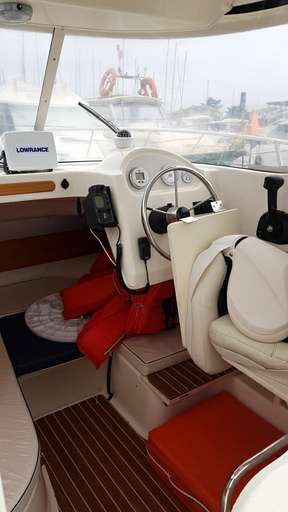 QUICKSILVER QUICKSILVER 640 pilothouse