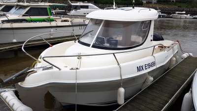 QUICKSILVER QUICKSILVER 640 pilothouse