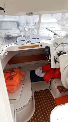 QUICKSILVER QUICKSILVER 640 pilothouse