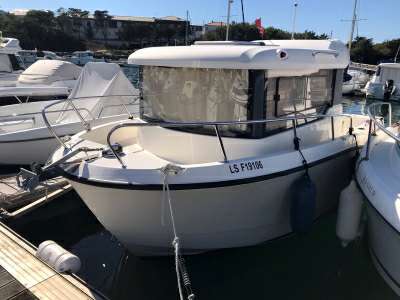 QUICKSILVER QUICKSILVER QUICKSILVER 675 PILOTHOUSE