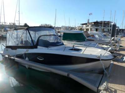 Quicksilver Quicksilver 755 sundeck