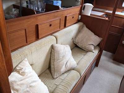 WESTERLY YACHTS WESTERLY YACHTS WESTERLY 33 DISCUS BILGE KEEL