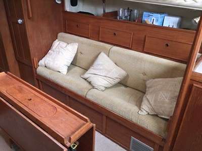 WESTERLY YACHTS WESTERLY YACHTS WESTERLY 33 DISCUS BILGE KEEL