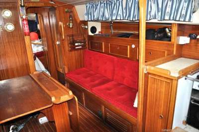 WESTERLY YACHTS WESTERLY YACHTS Westerly 33 discus bilge keel