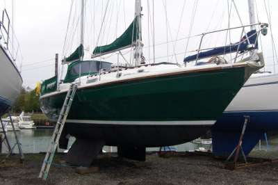 WESTERLY YACHTS WESTERLY YACHTS Westerly 33 discus bilge keel