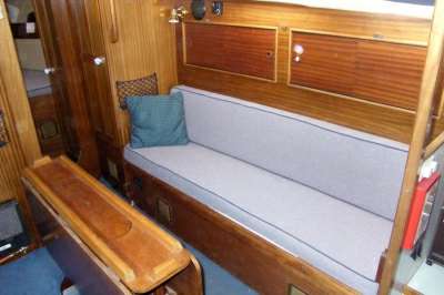 WESTERLY YACHTS WESTERLY YACHTS Westerly 33 discus bilge keel