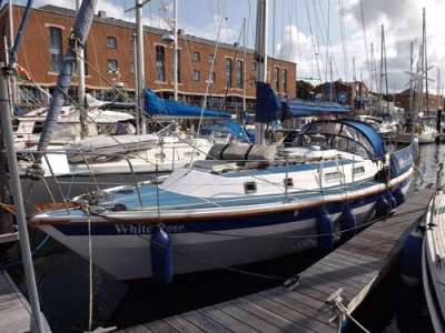 WESTERLY YACHTS WESTERLY YACHTS Westerly 33 discus bilge keel