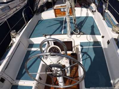 WESTERLY YACHTS WESTERLY YACHTS Westerly 33 discus bilge keel