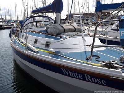 WESTERLY YACHTS WESTERLY YACHTS Westerly 33 discus bilge keel