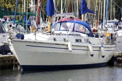 WESTERLY YACHTS WESTERLY YACHTS Westerly 33