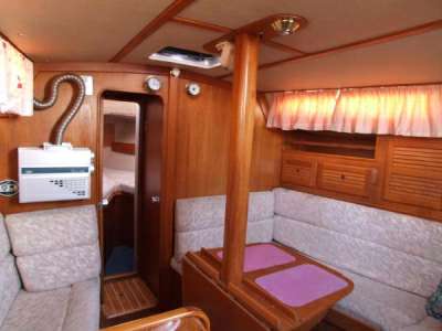 WESTERLY YACHTS WESTERLY YACHTS Westerly 35 seahawk