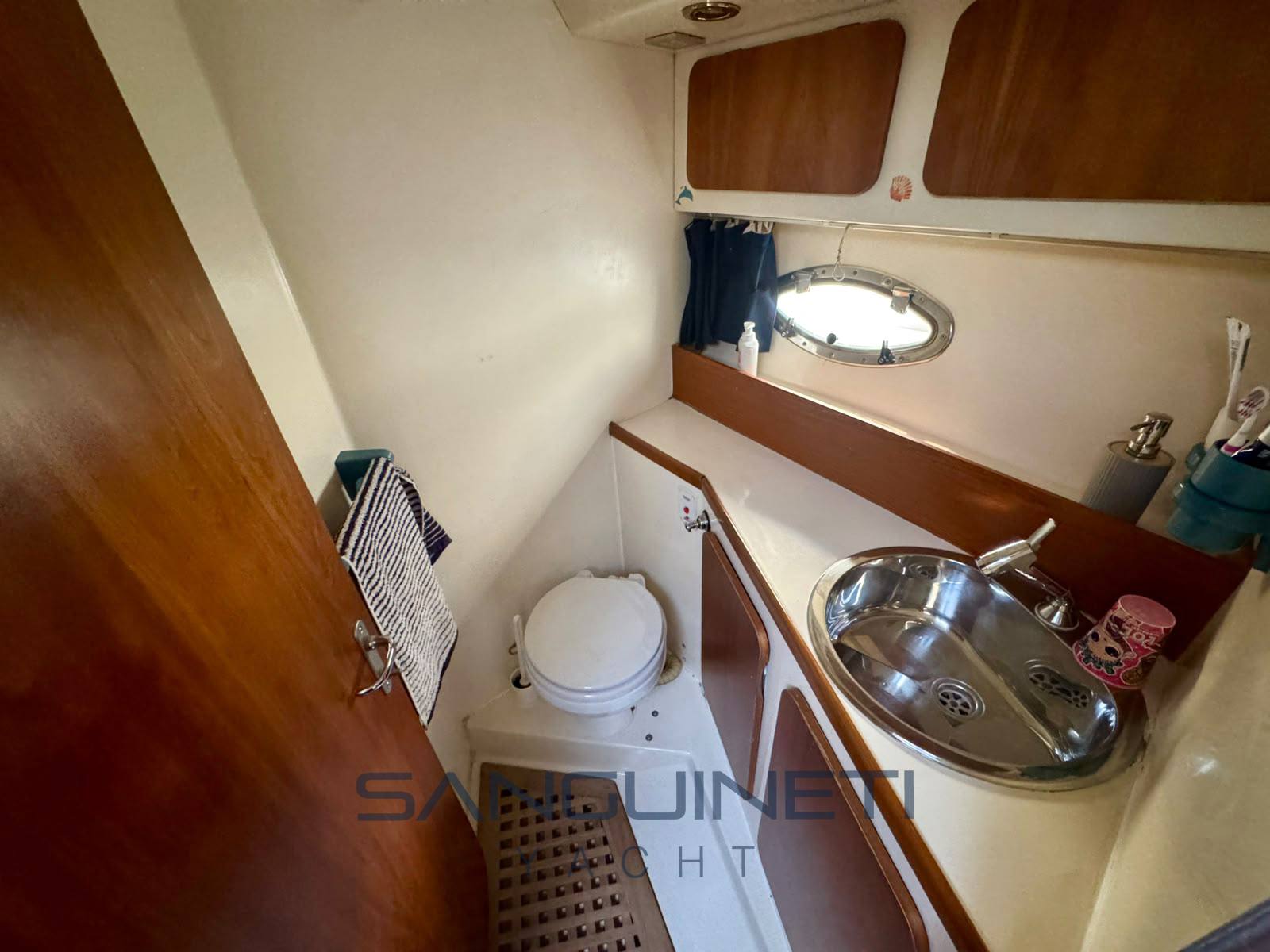Azimut Az 35