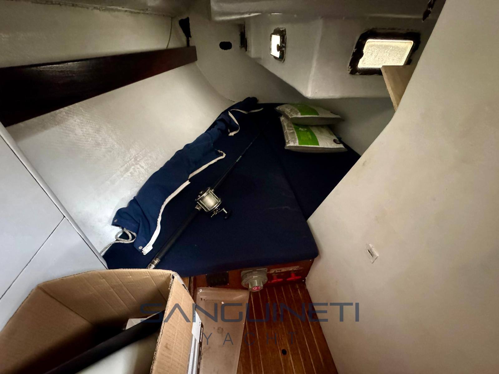 Beneteau First 325