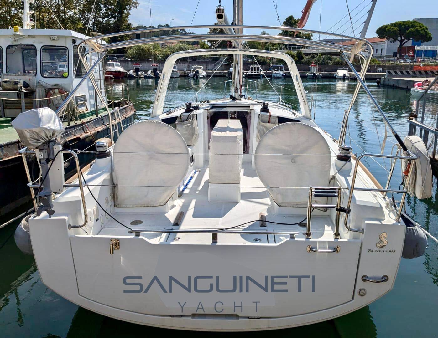 Beneteau Oceanis 35