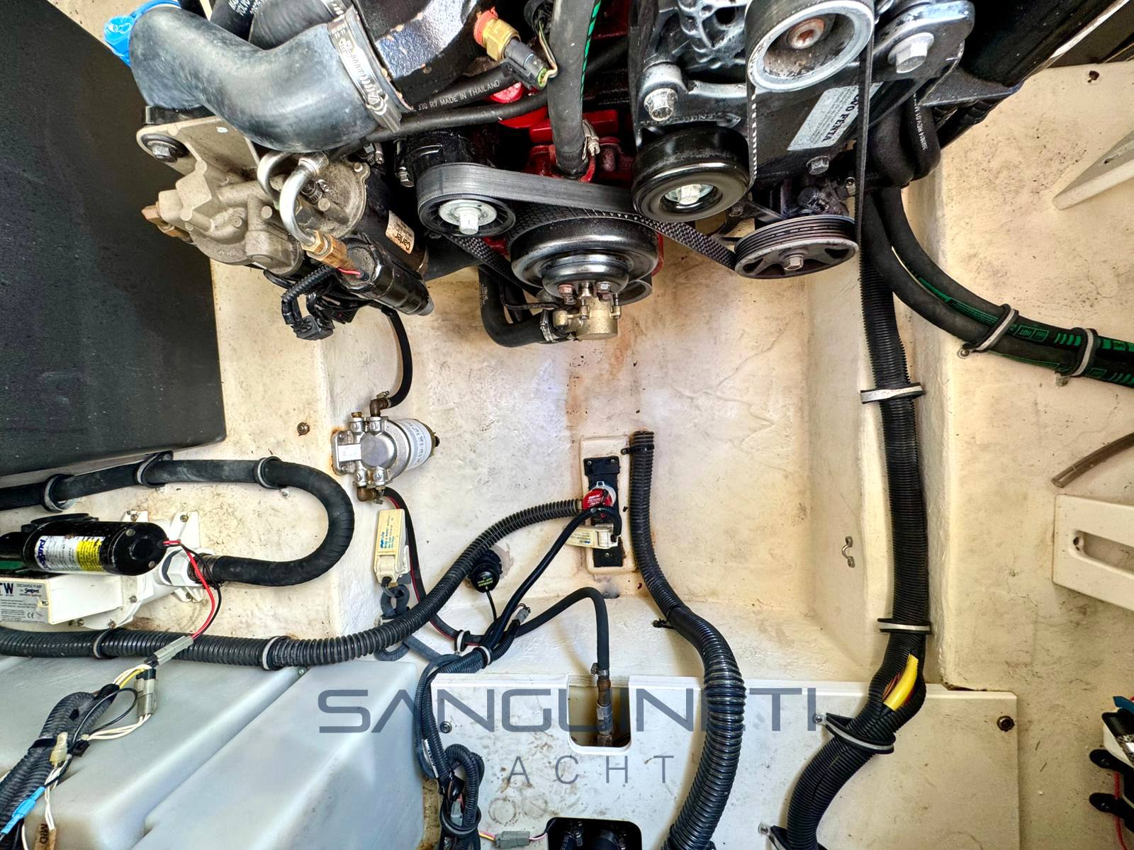 Chaparral Signature 270