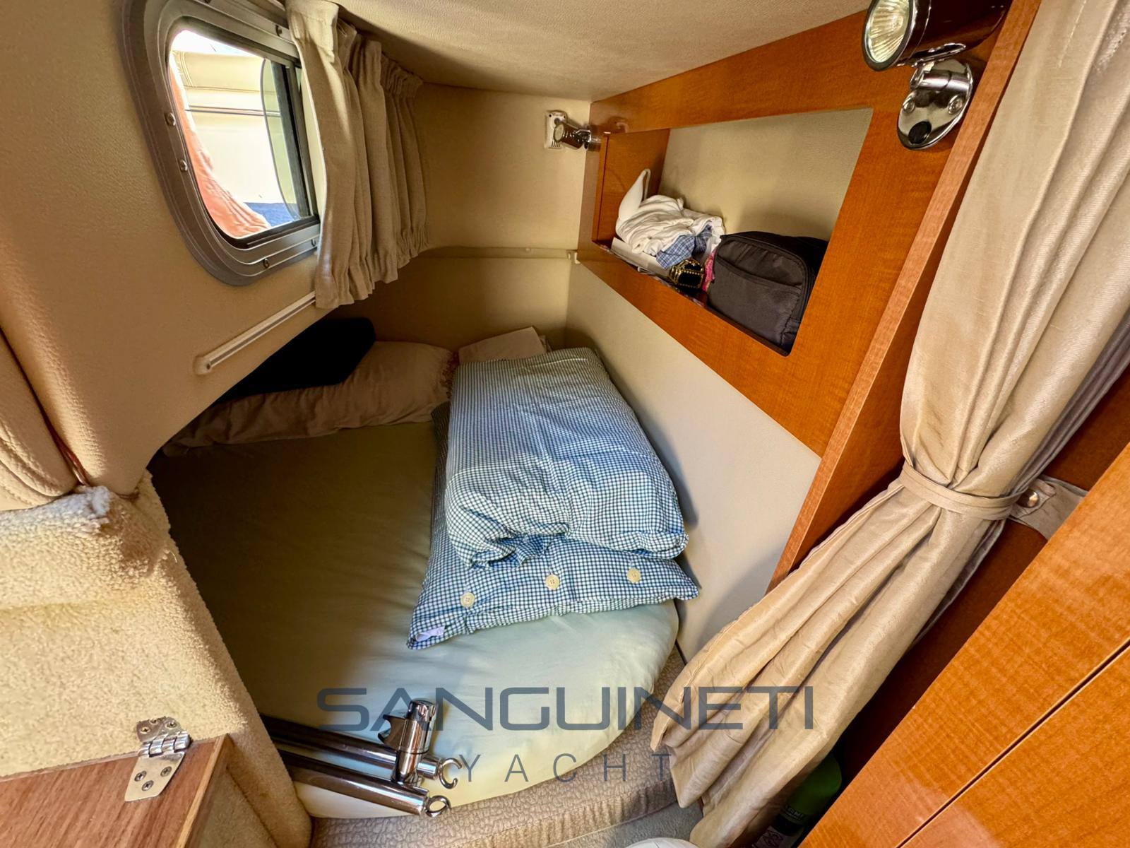 Chaparral Signature 270