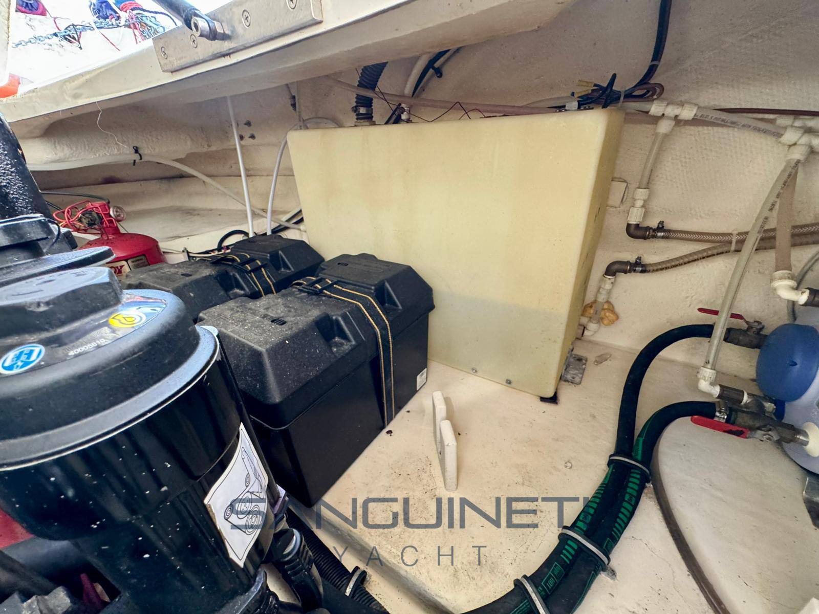 Chaparral Signature 270