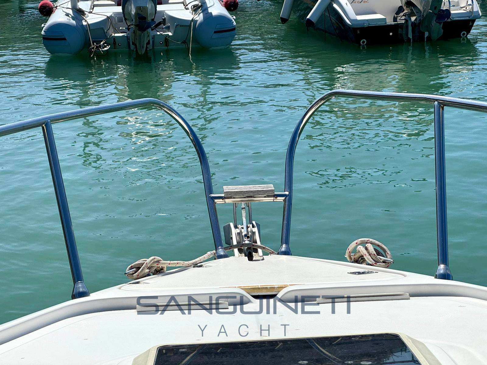 Coverline Cabin 7.10 cruiser