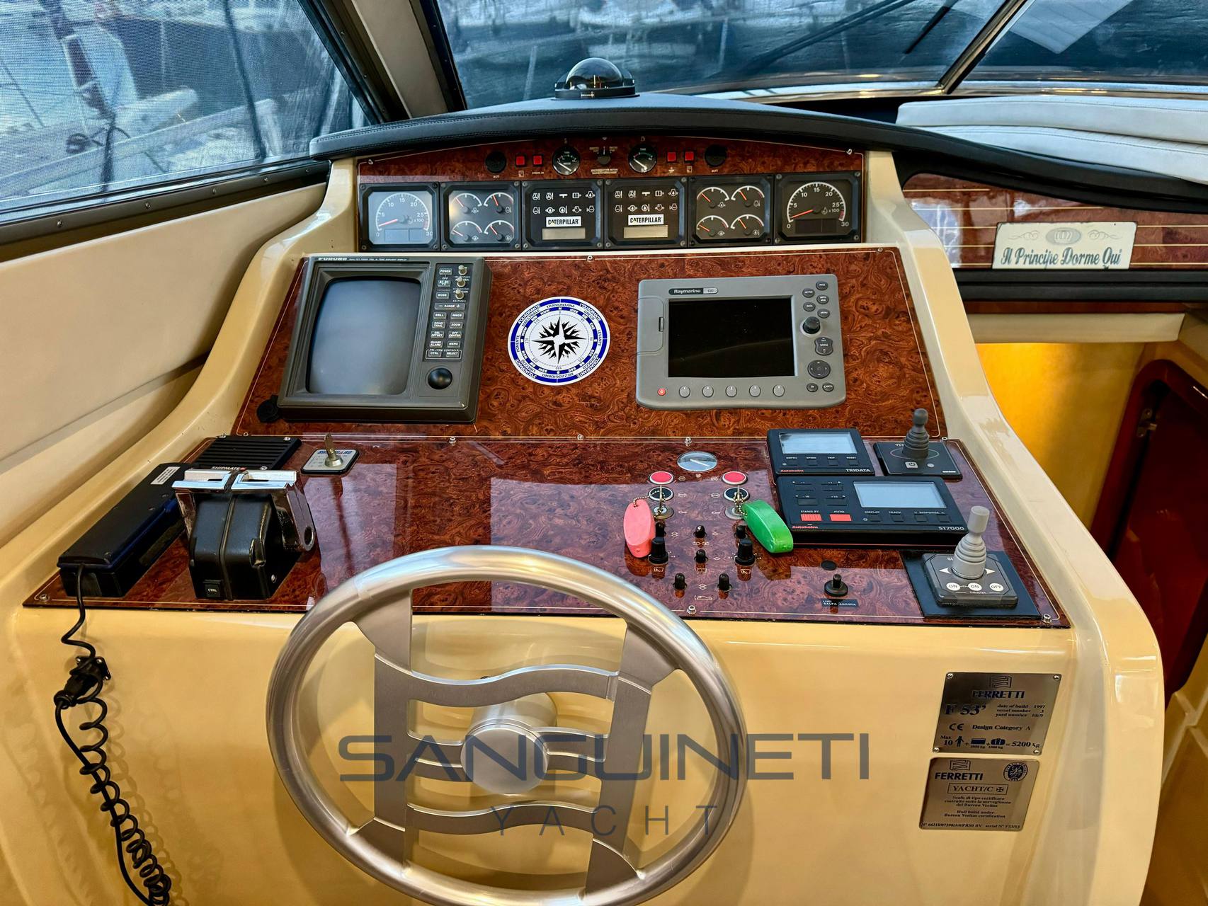 Ferretti 53