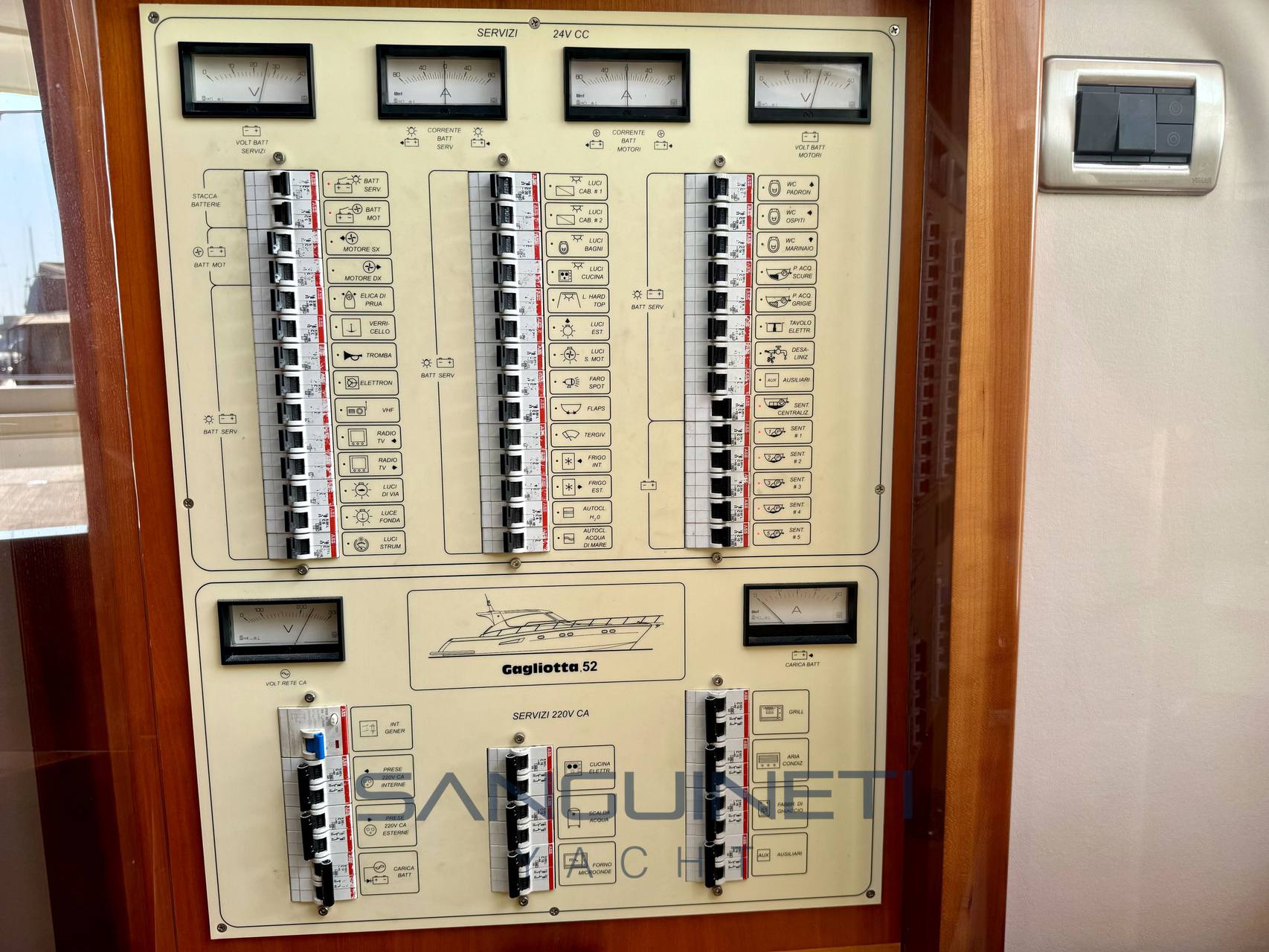 Gagliotta 52 Strumentazione