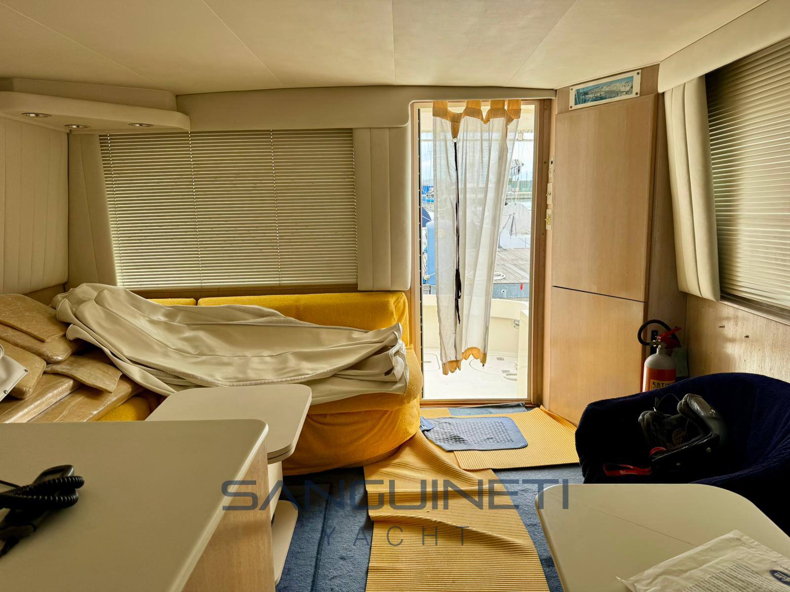 Hatteras 50 convertible