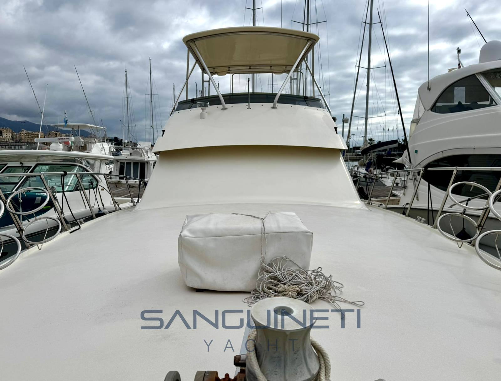 Hatteras 50 convertible