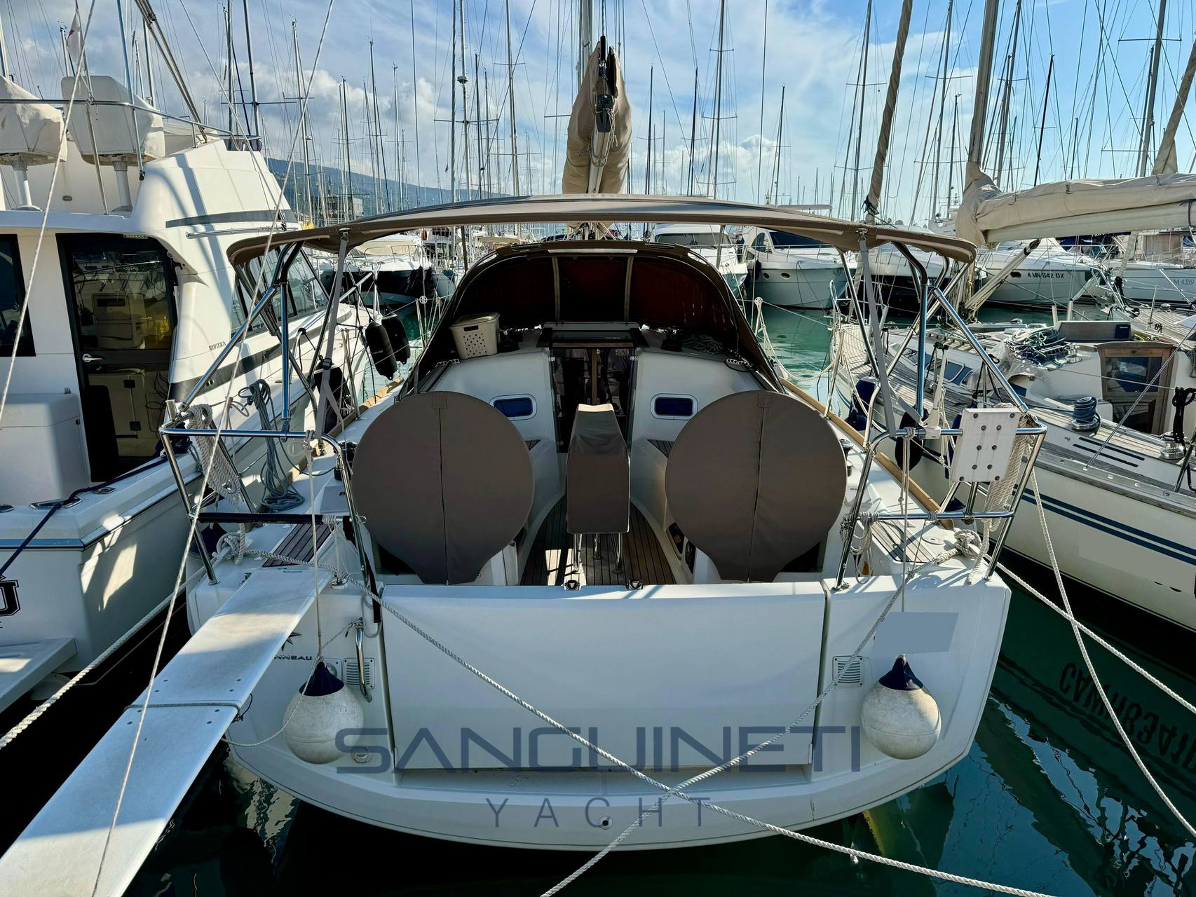 Jeanneau 349