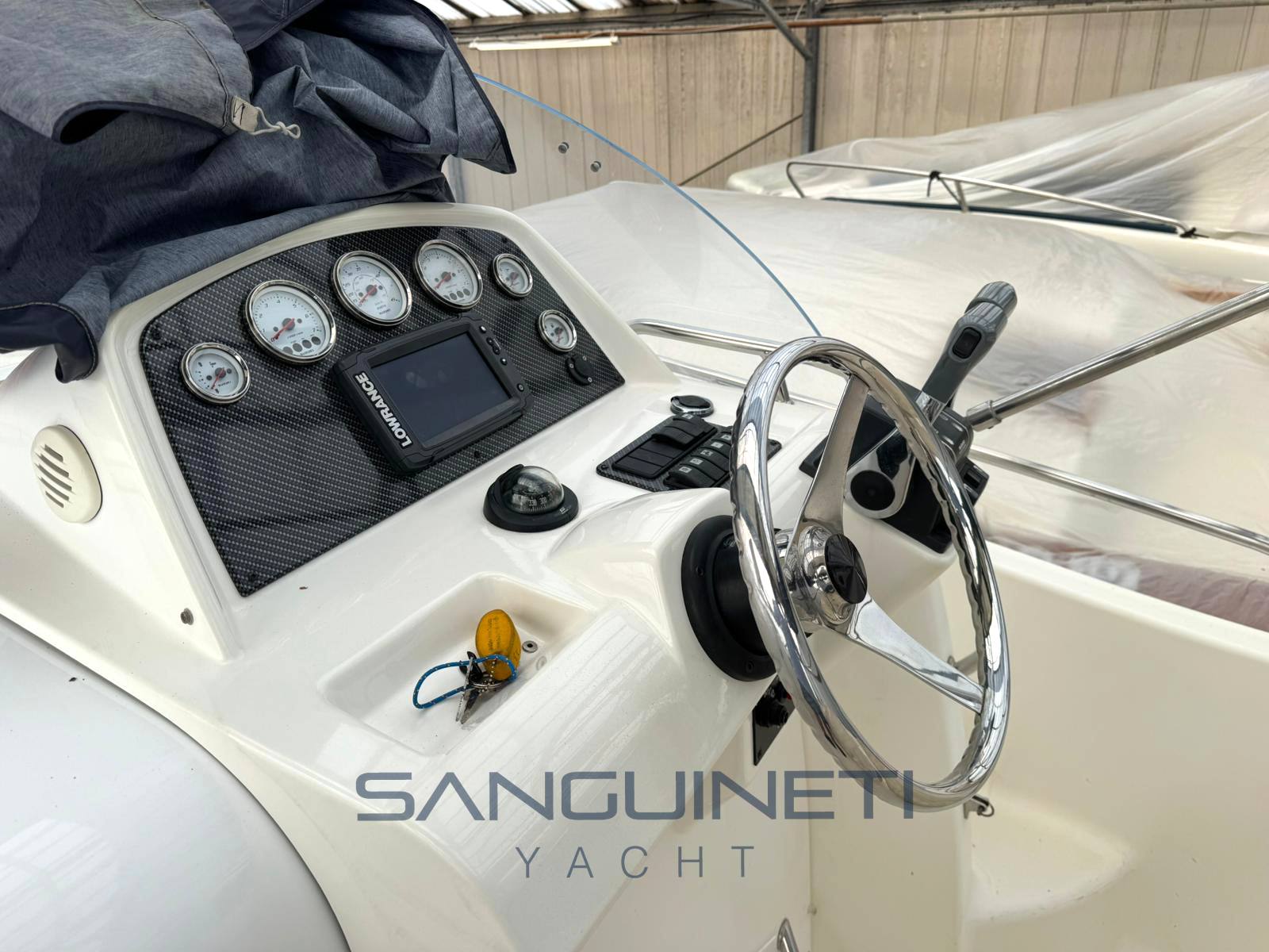 Kelt White shark 248