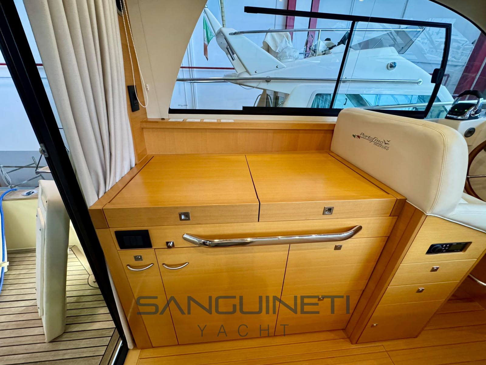 Portofino 38 fly