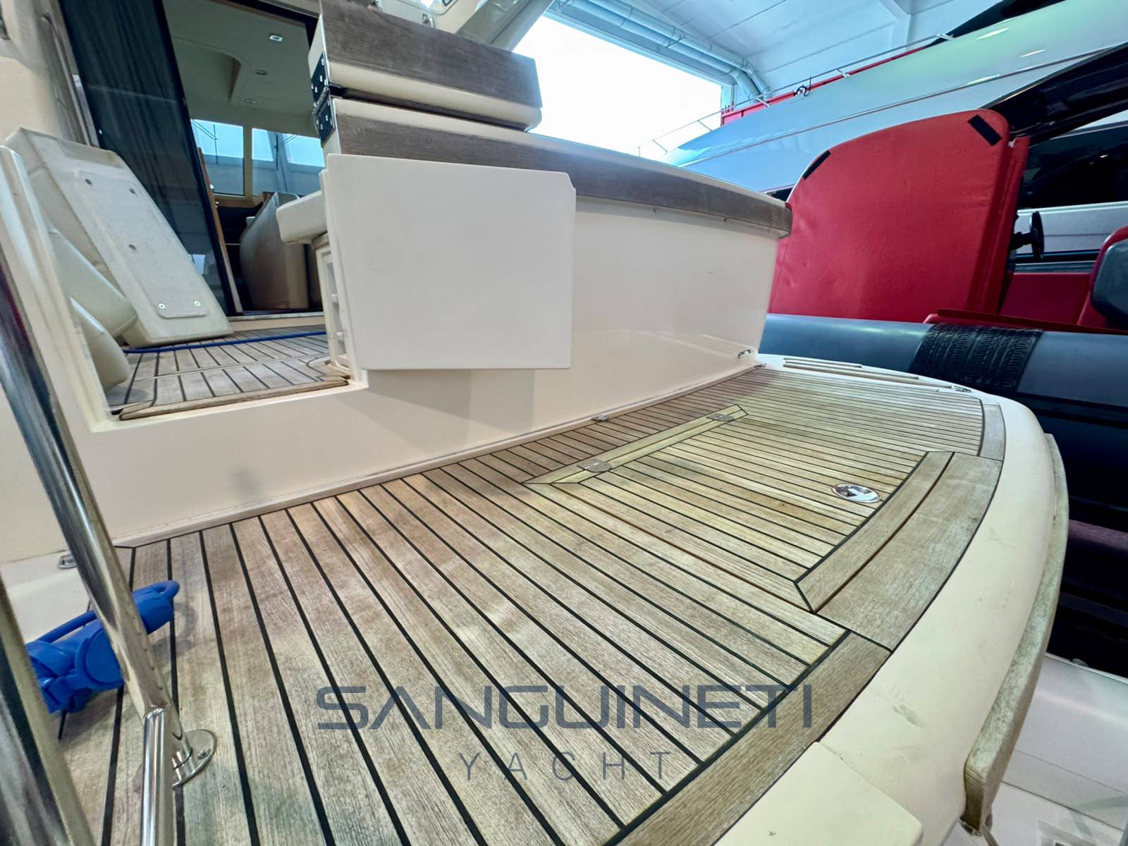 Portofino 38 fly