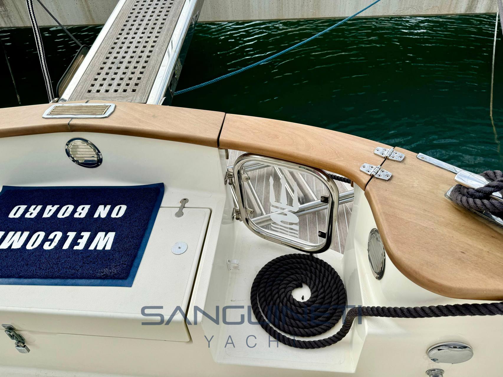 Sciallino 34 fly Exterior: detail