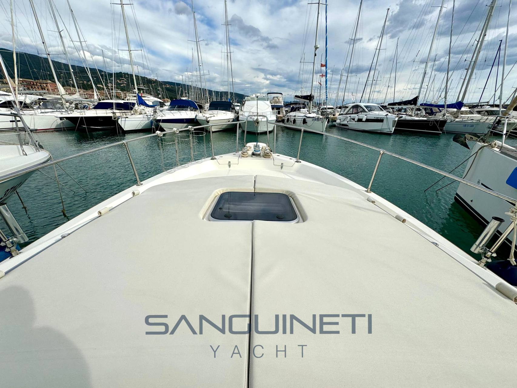 Sciallino 34 fly Exterior: detail