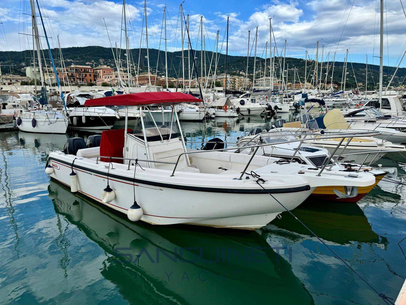 Boston whaler Outrage 26