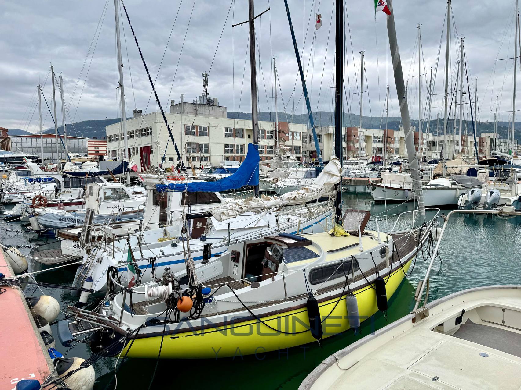 Langstone marine Mystere Exterior