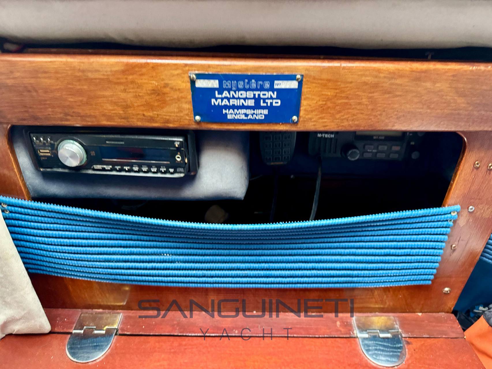 Langstone marine Mystere Instrumentation