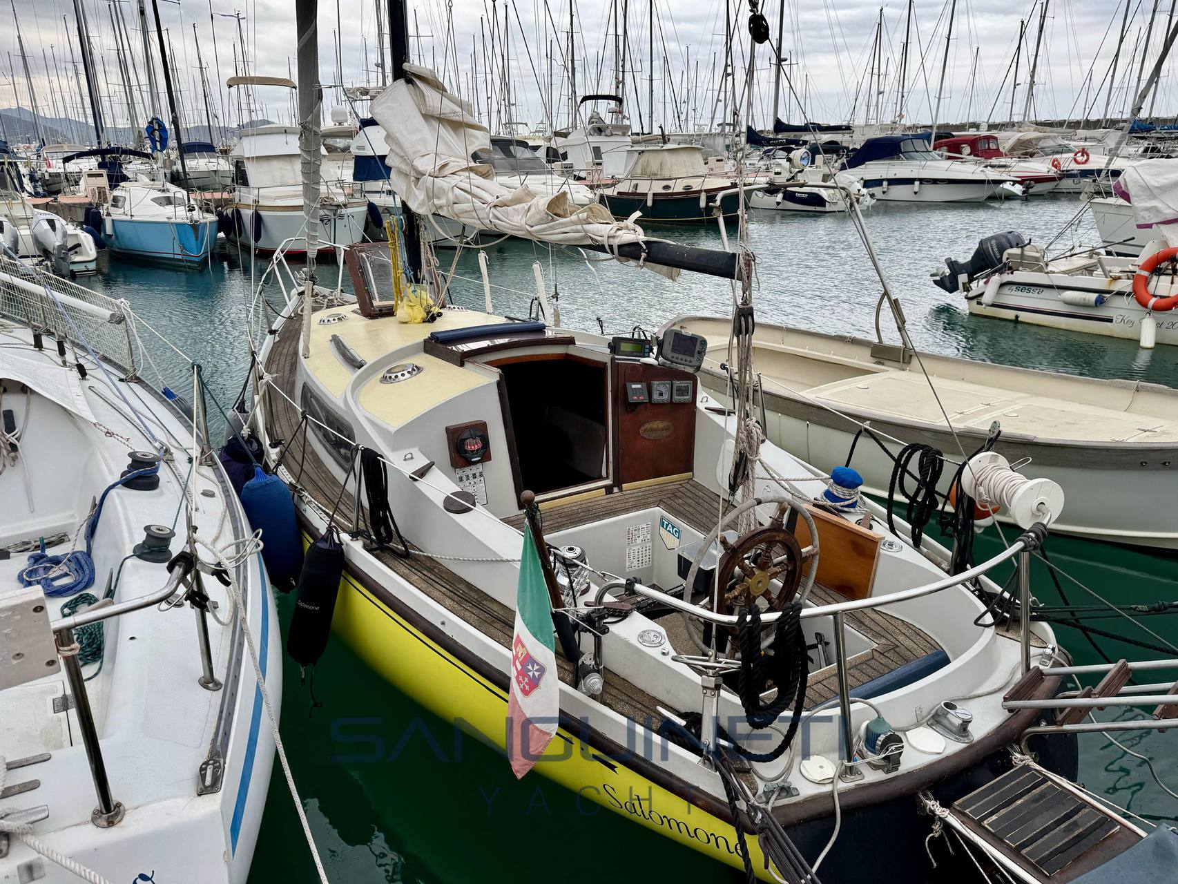 Langstone marine Mystere Exterior