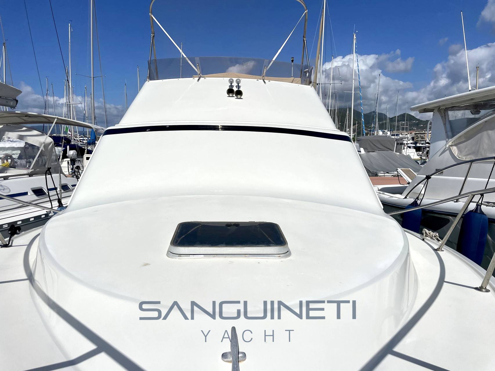 Ocean yacht 32 super sport usato