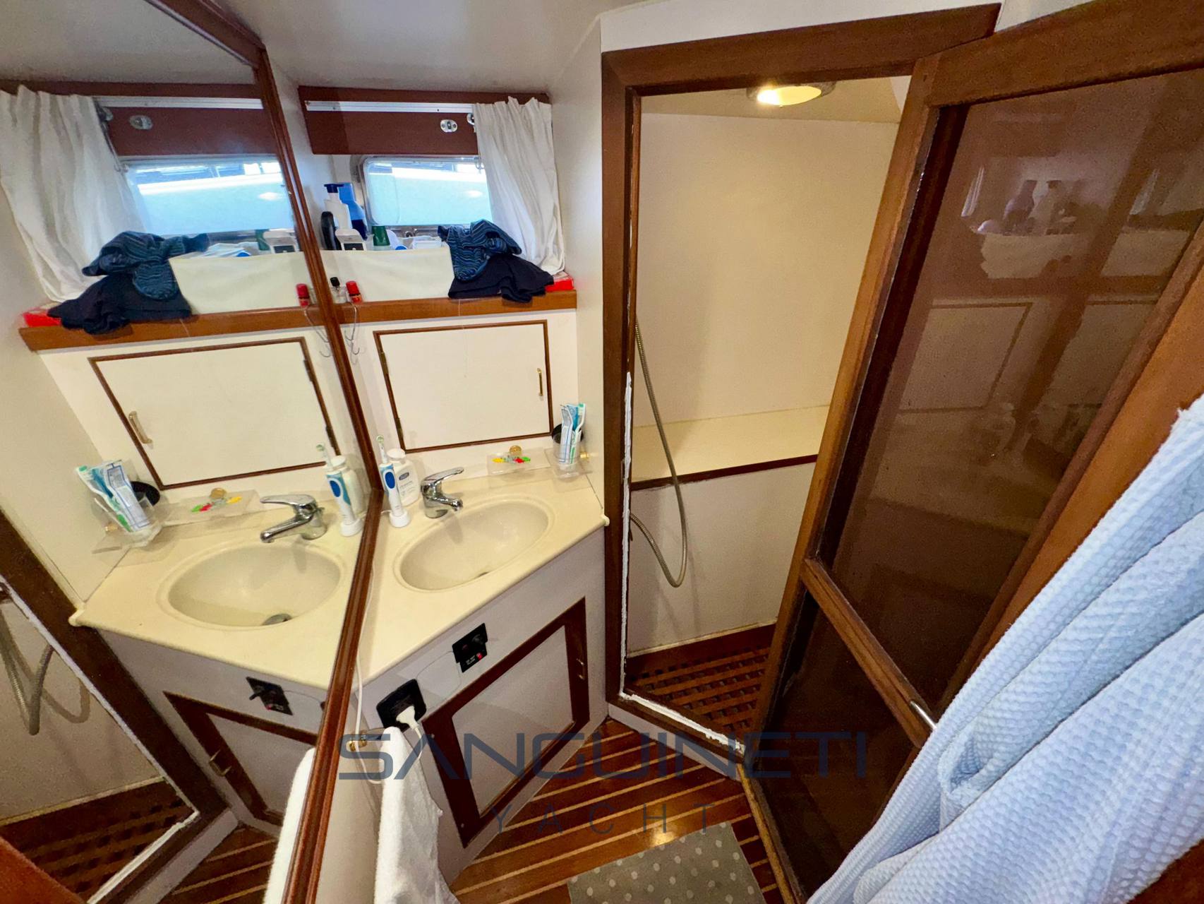 King yacht Sea ranger 61 fotografia