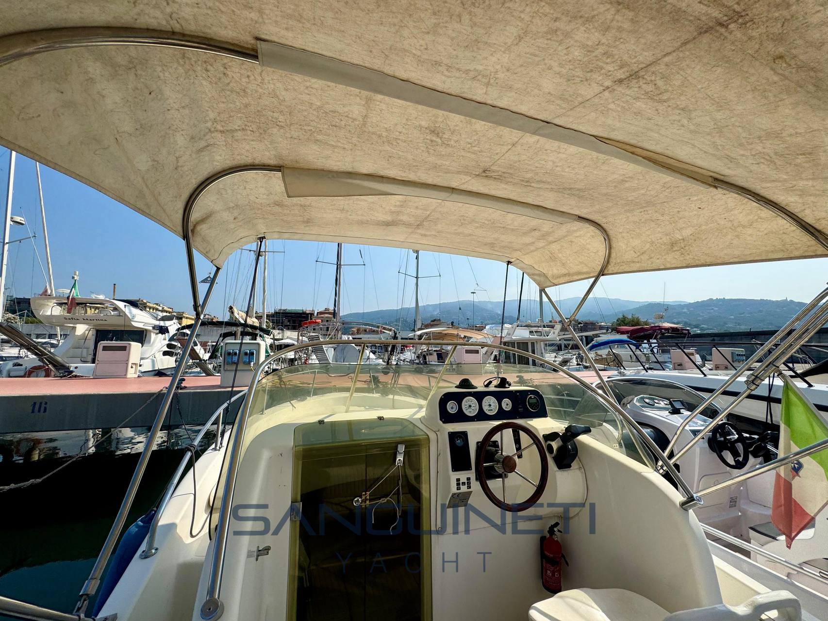 Compositi costruzioni navali Seabird 655 Day cruiser