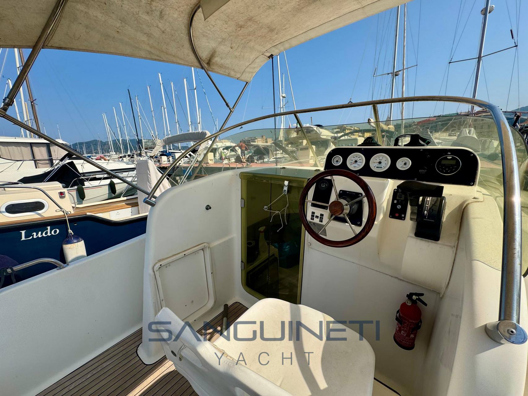 Compositi costruzioni navali Seabird 655 
