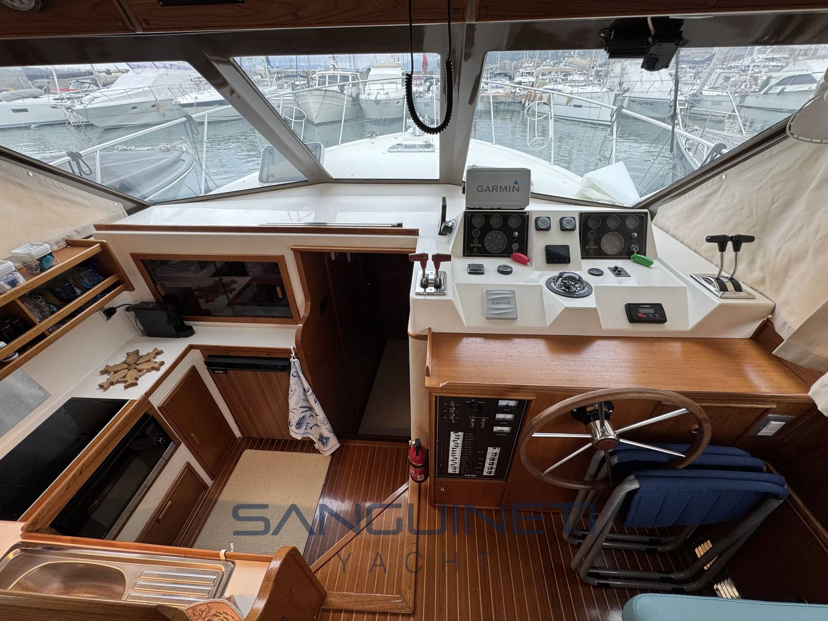 Riviera 35 Barca a motore usata in vendita
