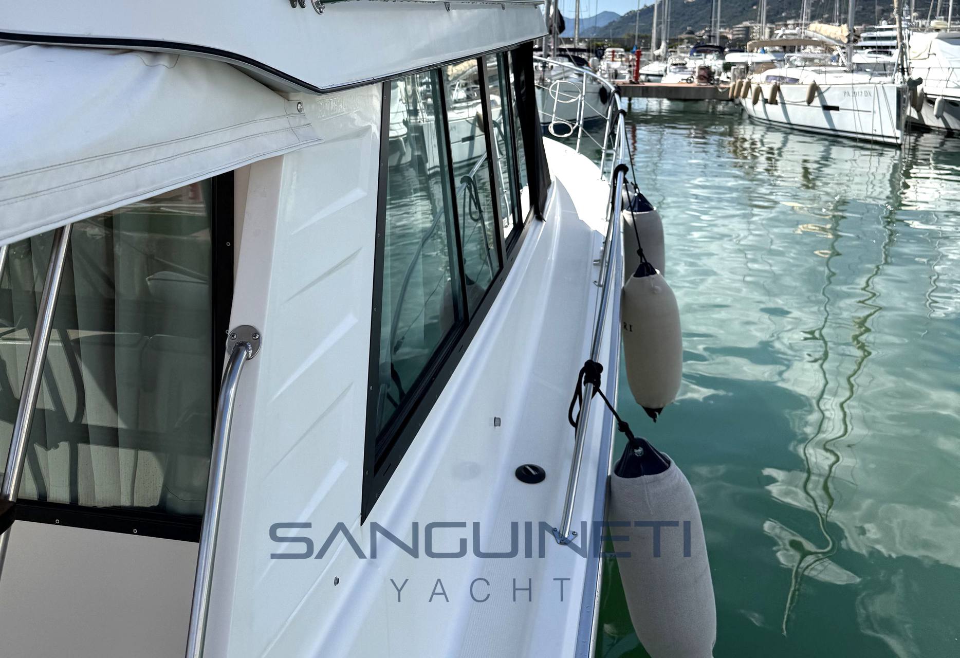 Riviera 35 usato